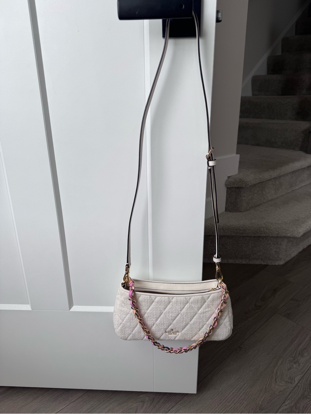 Kate Spade Cream Shoulder / Crossbody Bag with Pink & Peach Chain - Picture 3 of 8